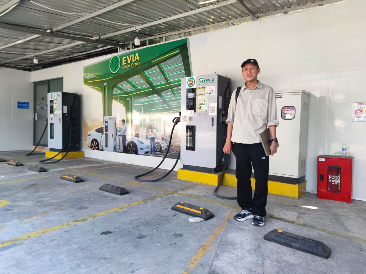 TP. Hồ Chí Minh, ngày 24/4/2026 – Trong khuôn khổ chương trình hợp tác chiến lược với Công ty Cổ phần EVIA Hoàn Cầu Xanh (EVIA) , Công ty Cổ phần Đầu tư Hạ tầng An sinh CD RESTOP chính thức đảm nhận...